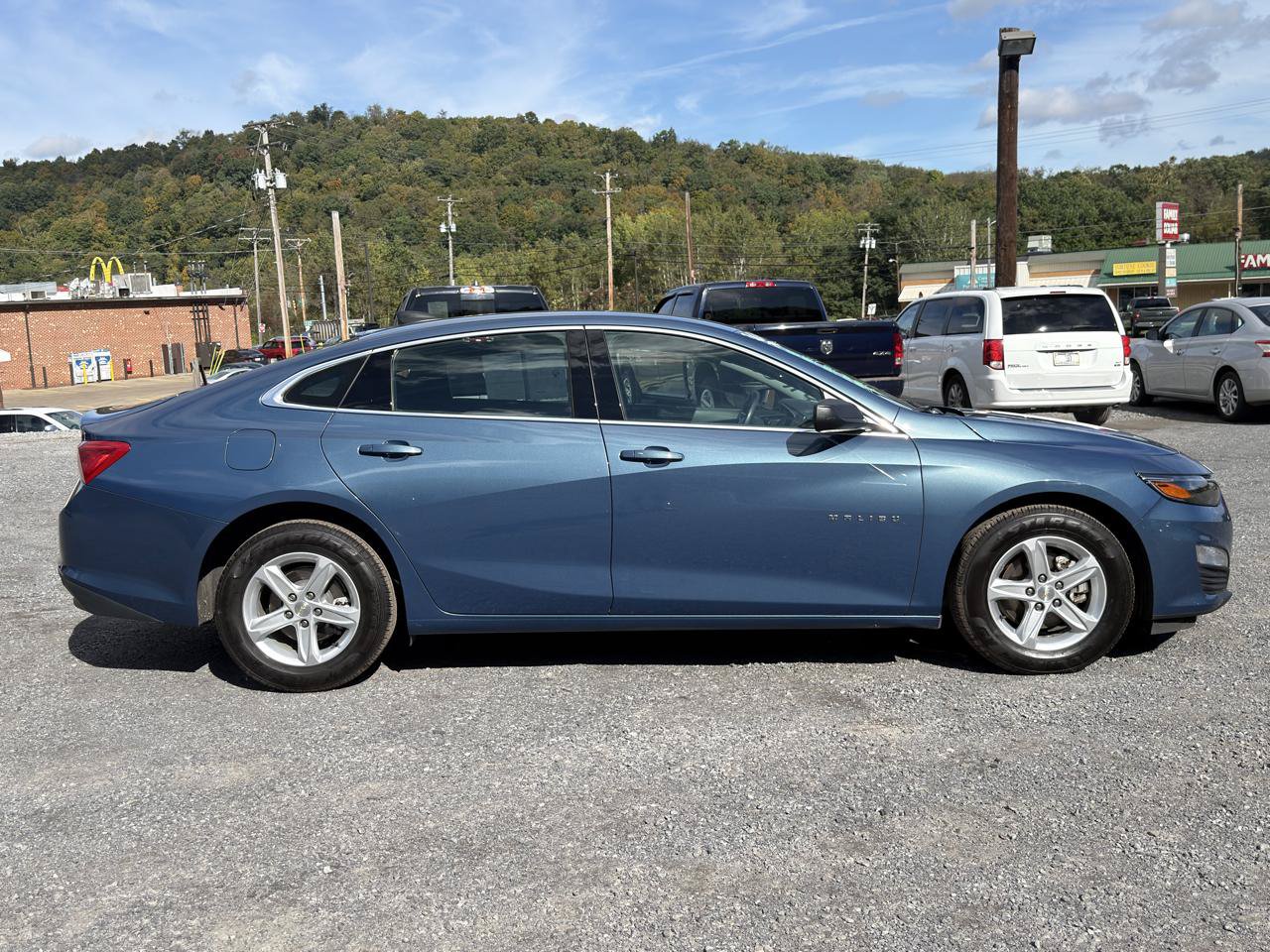 Used 2024 Chevrolet Malibu LS FWD image 8