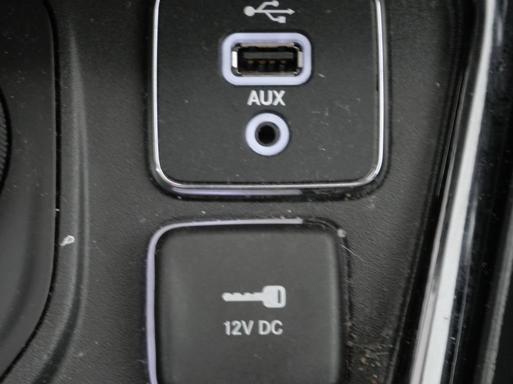 Used 2018 Jeep Compass Limited w/ Navigation Group AWD/4WD image 21