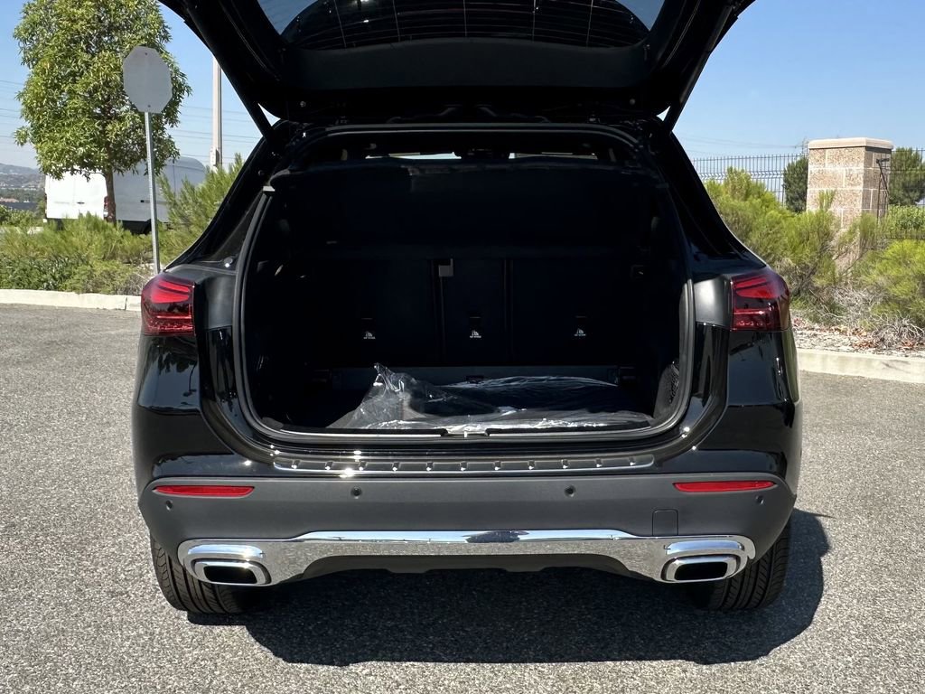 New 2026 Mercedes-Benz GLA 250 image 13