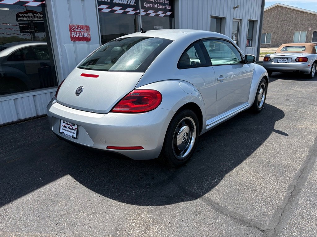 Used 2012 Volkswagen Beetle 2.5 FWD image 3