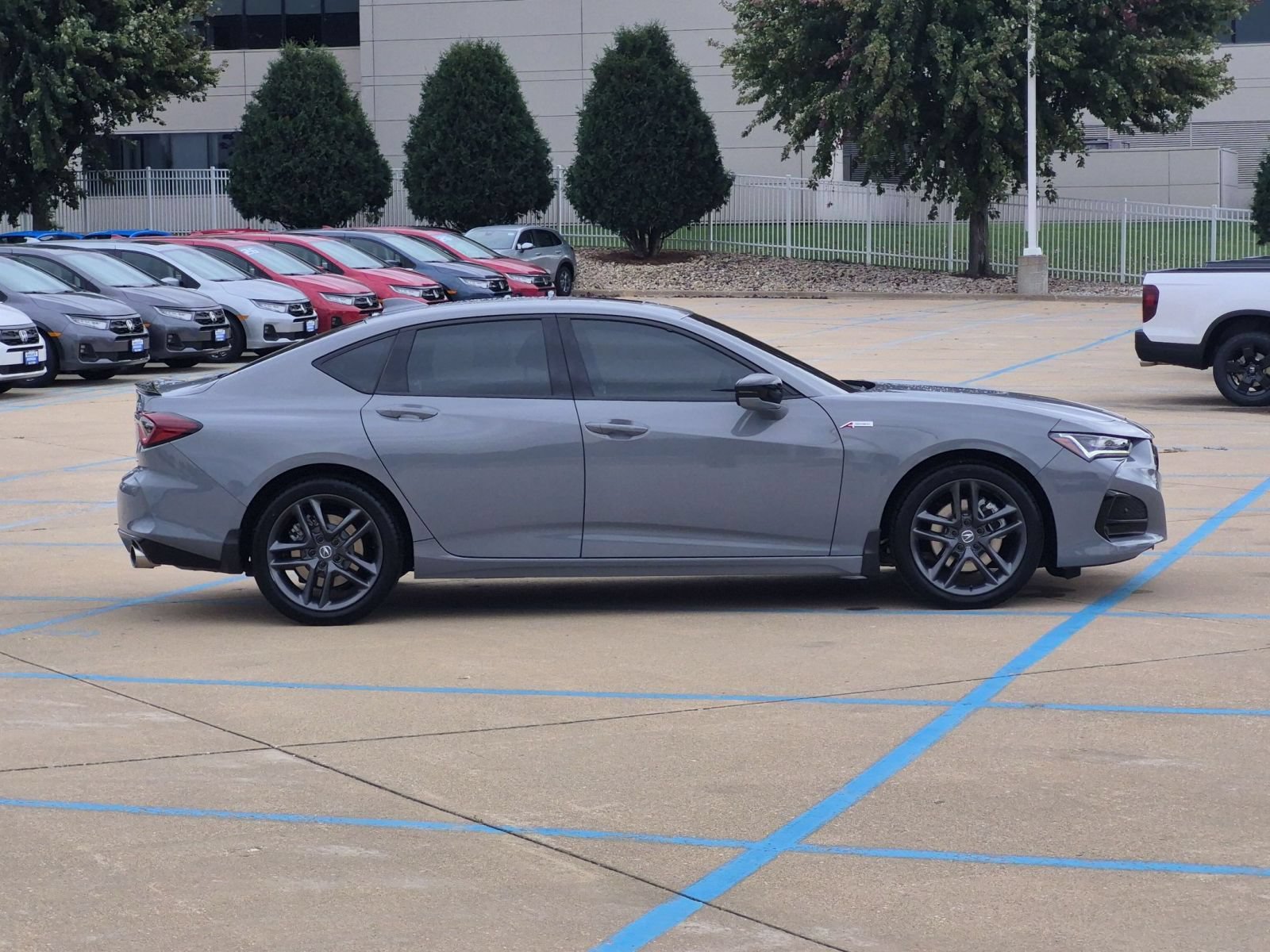 Used 2025 Acura TLX w/ A-SPEC Package AWD/4WD image 5