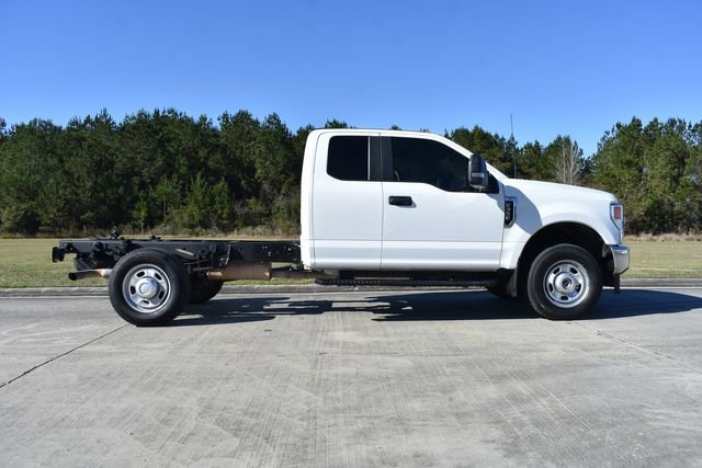 Used 2022 Ford F350 XL w/ Power Equipment Group image 3