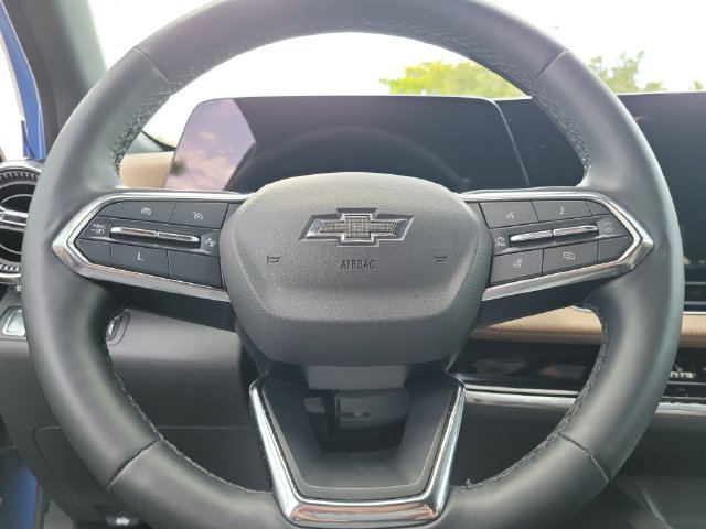Used 2025 Chevrolet Equinox ACTIV w/ Safety and Technology Package FWD image 20