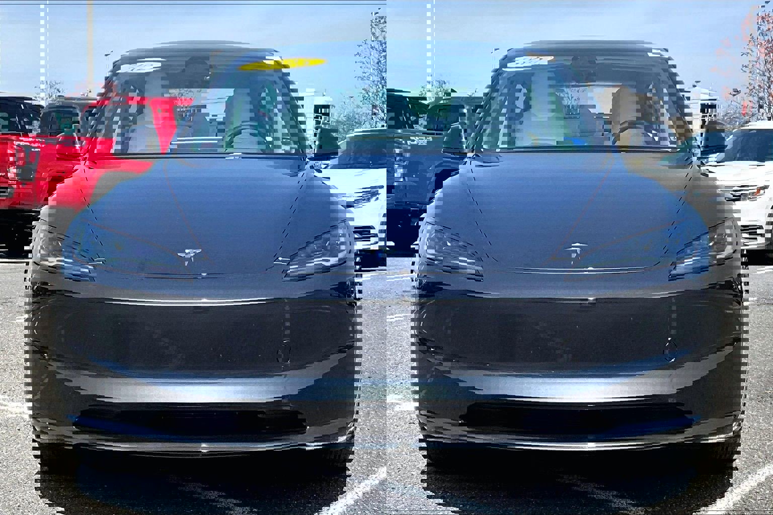 Used 2025 Tesla Model 3 Long Range image 3