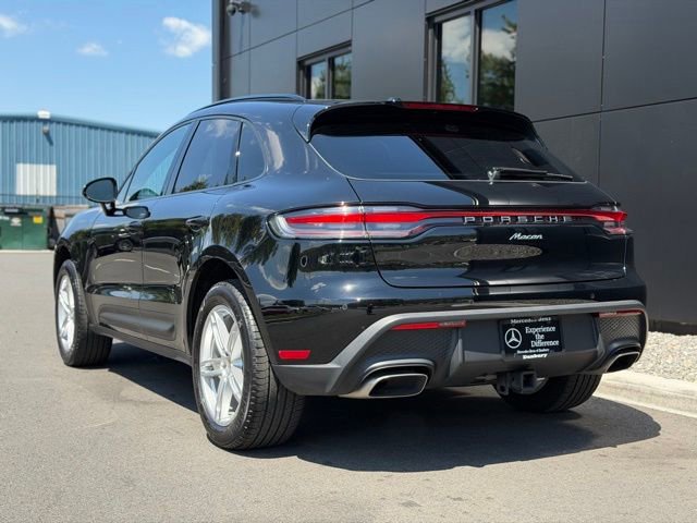 Used 2025 Porsche Macan AWD/4WD image 5