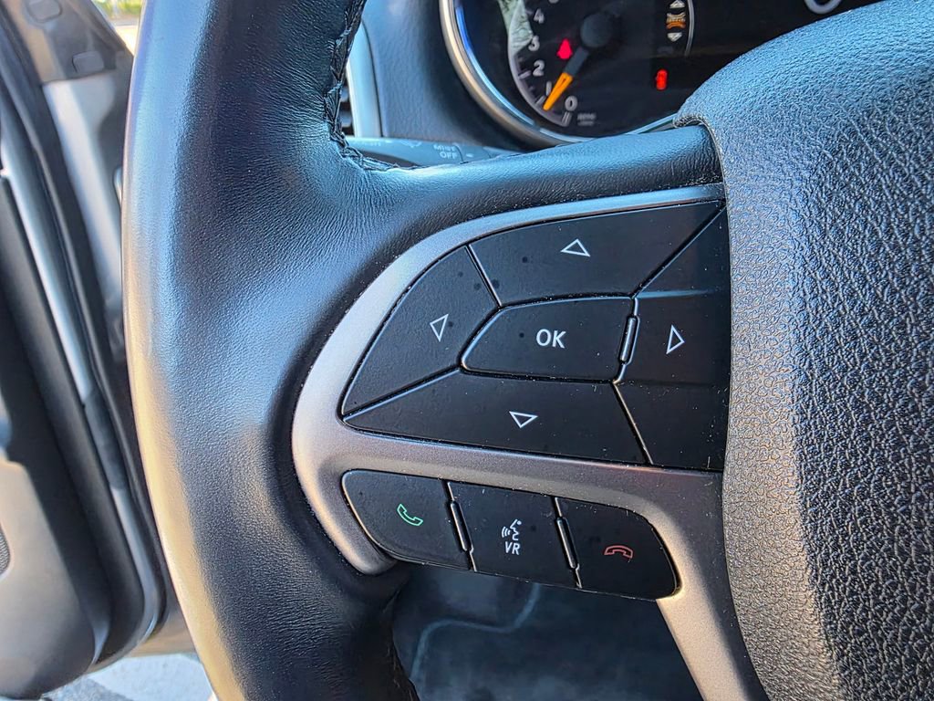 Used 2018 Jeep Grand Cherokee Laredo image 24