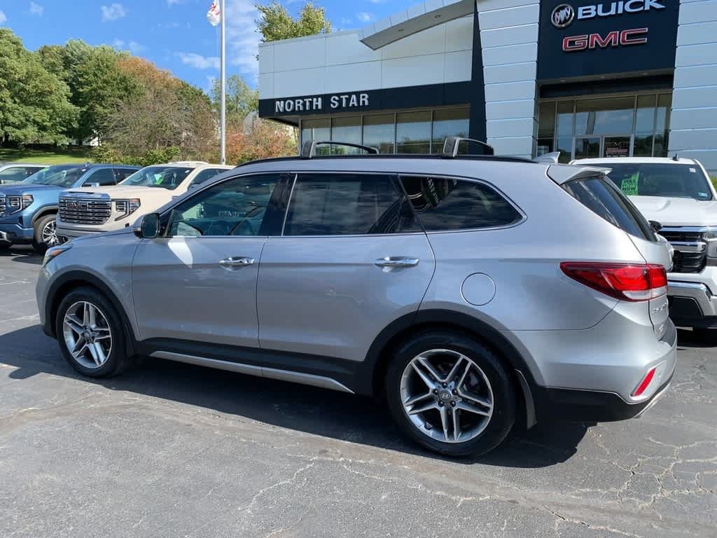 Used 2017 Hyundai Santa Fe Limited AWD/4WD image 2