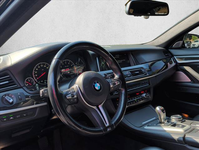 Used 2014 BMW M5 RWD image 9