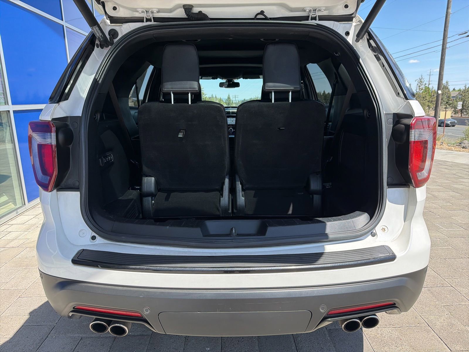 Used 2018 Ford Explorer Sport w/ Equipment Group 401A AWD/4WD image 9