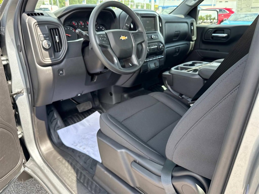 New 2026 Chevrolet Silverado 1500 W/T w/ Trailering Package image 8