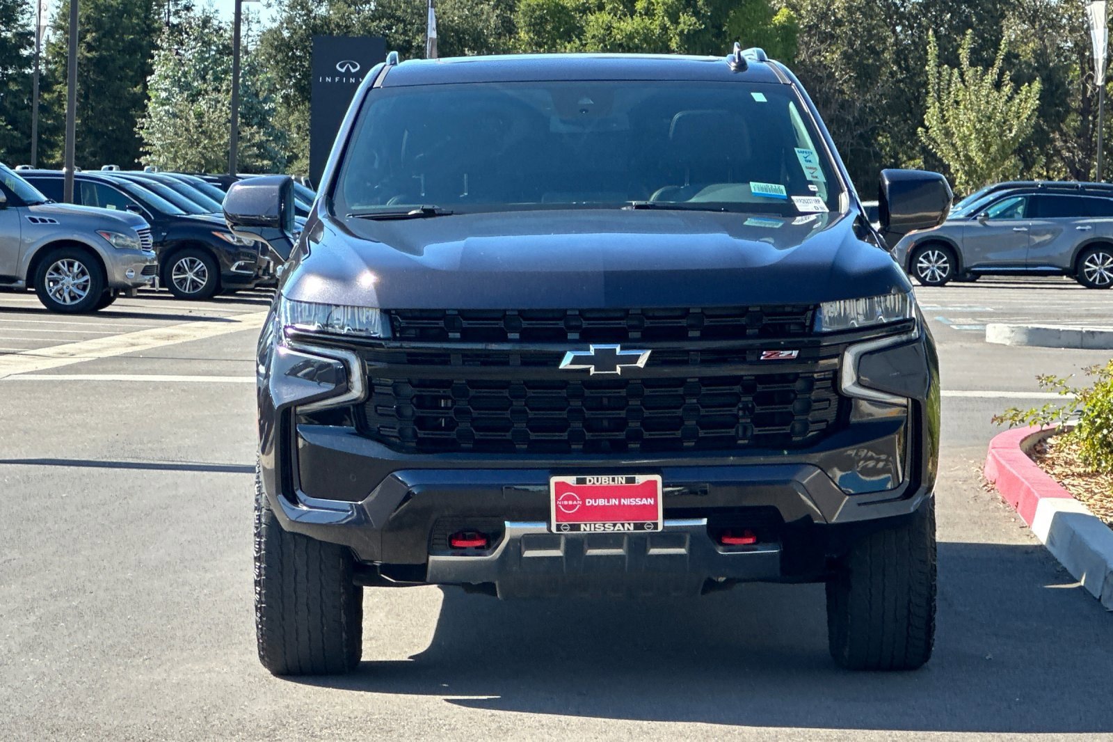 Used 2024 Chevrolet Suburban Z71 image 9