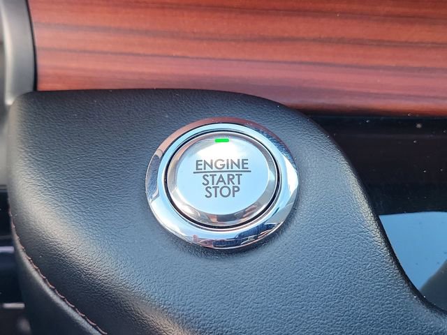 Used 2023 Lincoln Aviator Reserve RWD image 33