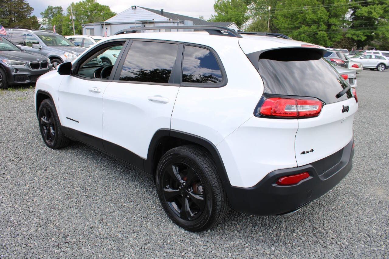 Used 2016 Jeep Cherokee High Altitude AWD/4WD image 9