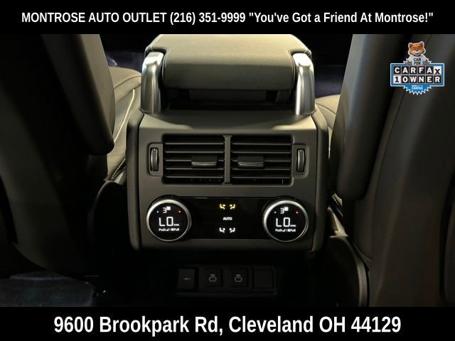 Used 2024 Land Rover Discovery Dynamic SE image 27