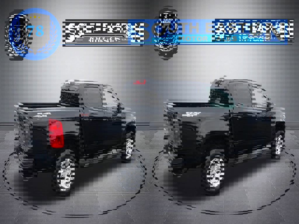 Used 2022 Chevrolet Colorado LT w/ LT Convenience Package image 7