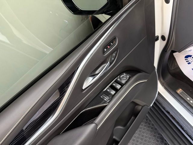 Used 2023 Cadillac Escalade V image 18