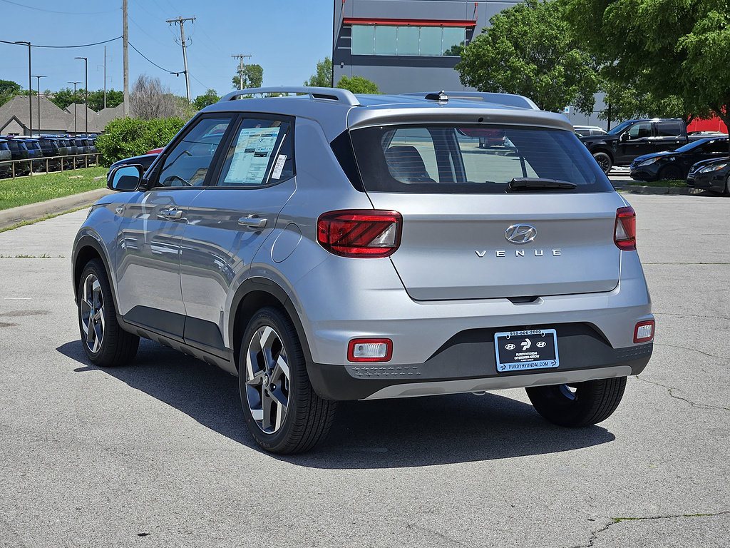 New 2026 Hyundai Venue SEL FWD image 5
