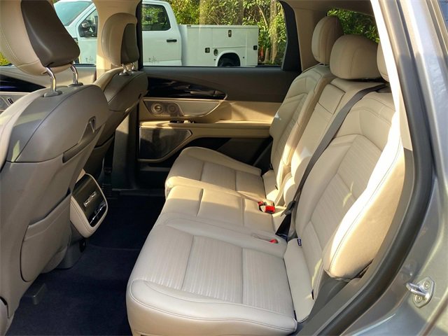 Used 2024 Lincoln Nautilus Reserve w/ Equipment Group 203A image 9