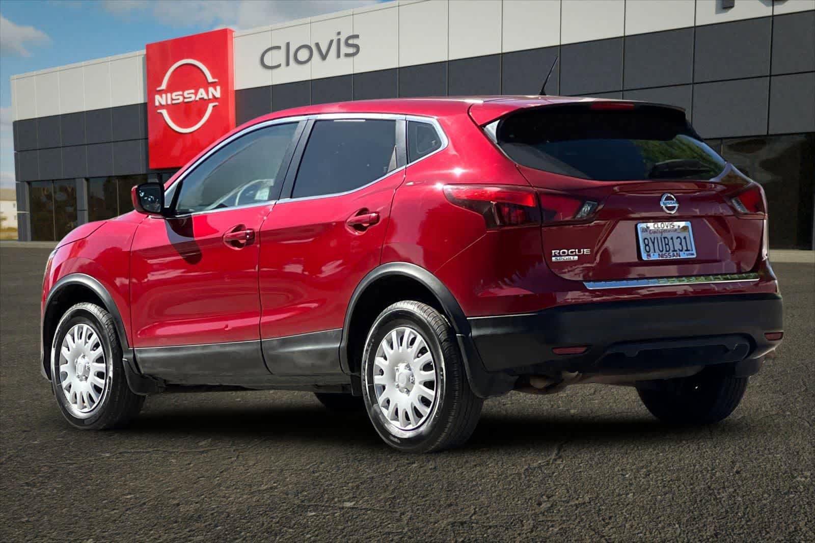 Used 2018 Nissan Rogue Sport S FWD image 7