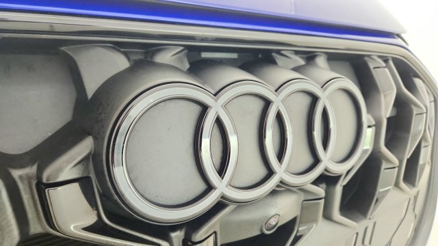 Used 2025 Audi SQ5 Premium Plus AWD/4WD image 30