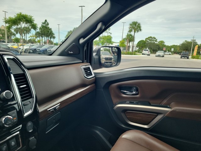 Certified 2023 Nissan Titan Platinum Reserve w/ Moonroof Package AWD/4WD image 33
