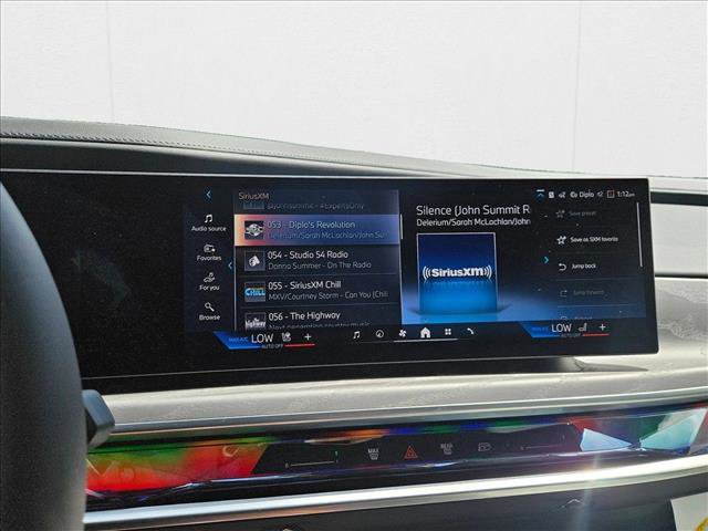 Used 2025 BMW i7 eDrive50 w/ M Sport Package image 10