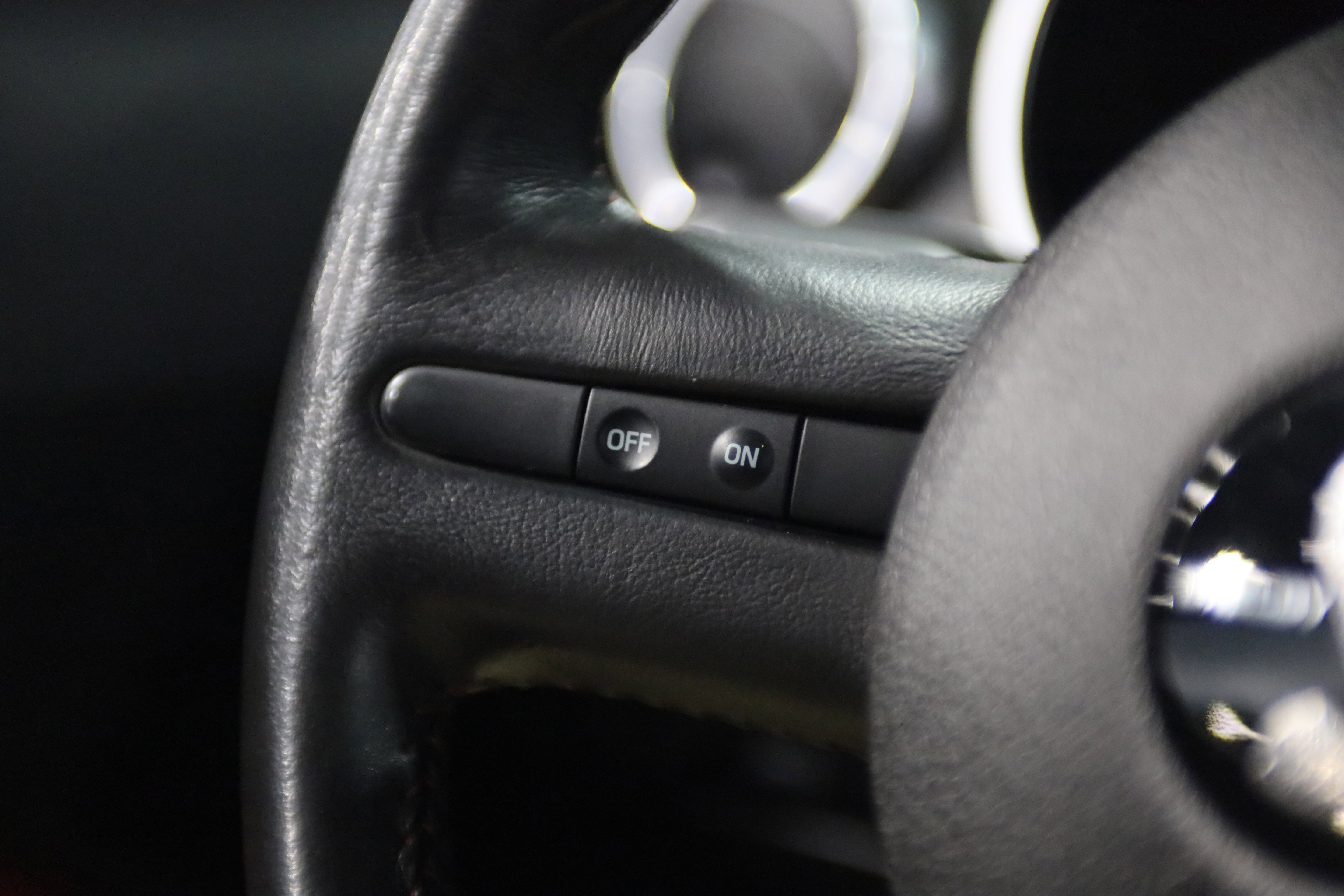 Used 2007 Ford Mustang Shelby GT500 RWD image 21