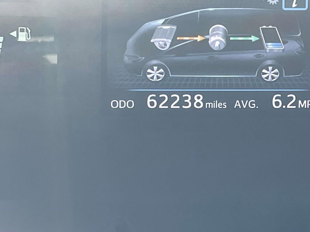 Used 2016 Toyota Prius V Four image 37