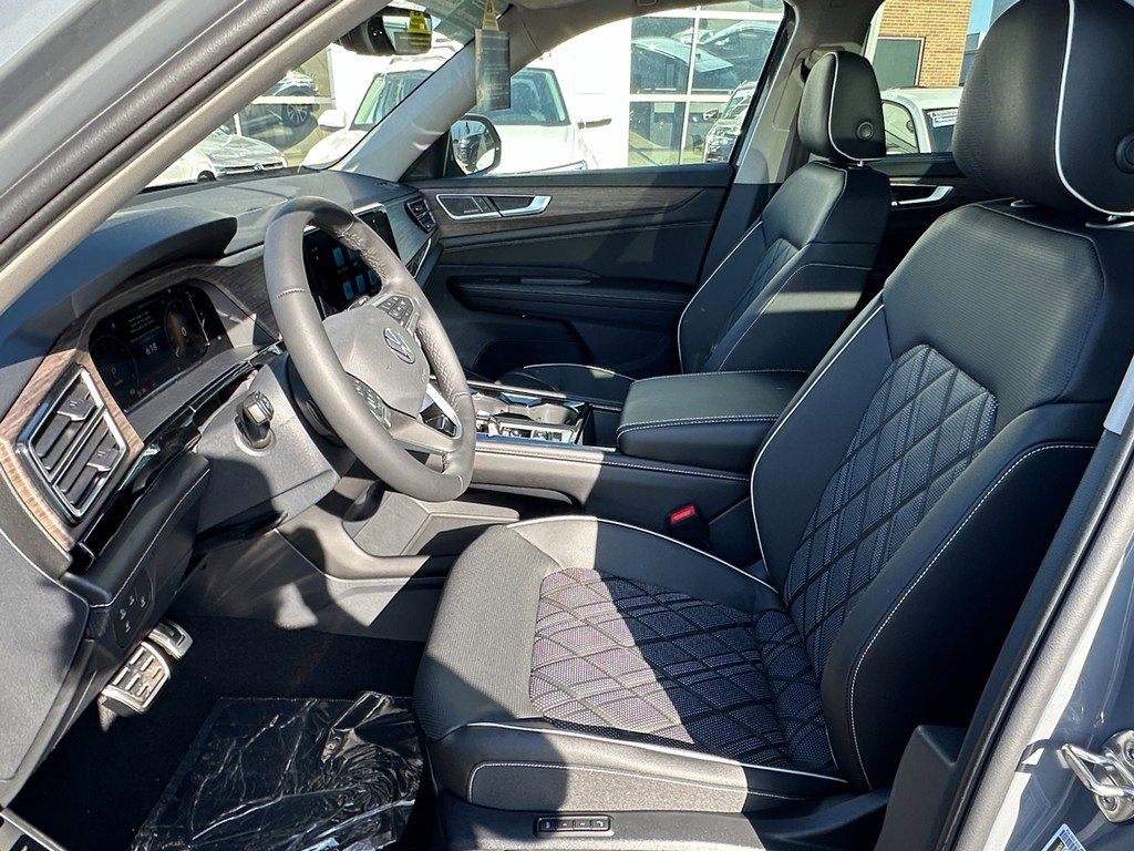 New 2026 Volkswagen Atlas SEL Premium R-Line AWD/4WD image 17