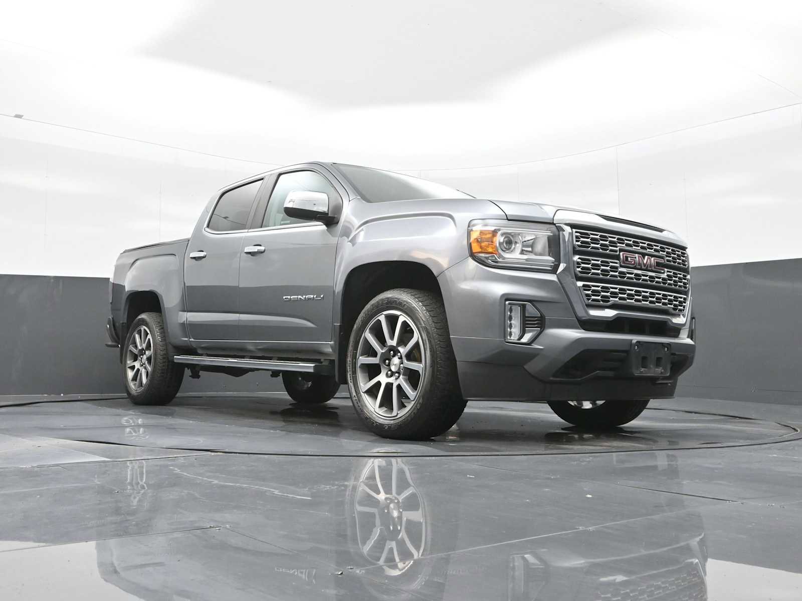 Used 2022 GMC Canyon Denali image 23