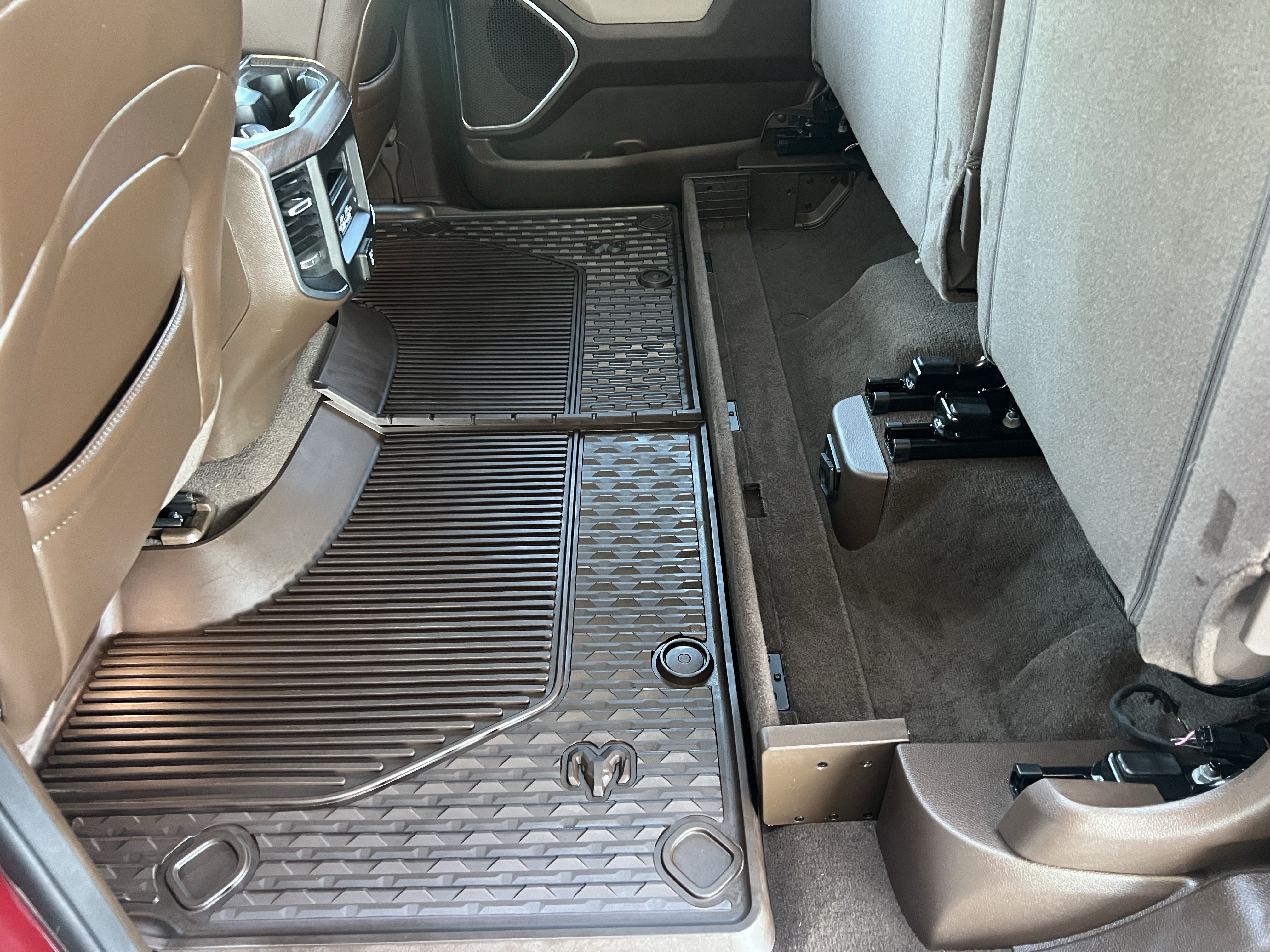 Used 2025 RAM 1500 Laramie w/ Bed Utility Group AWD/4WD image 37