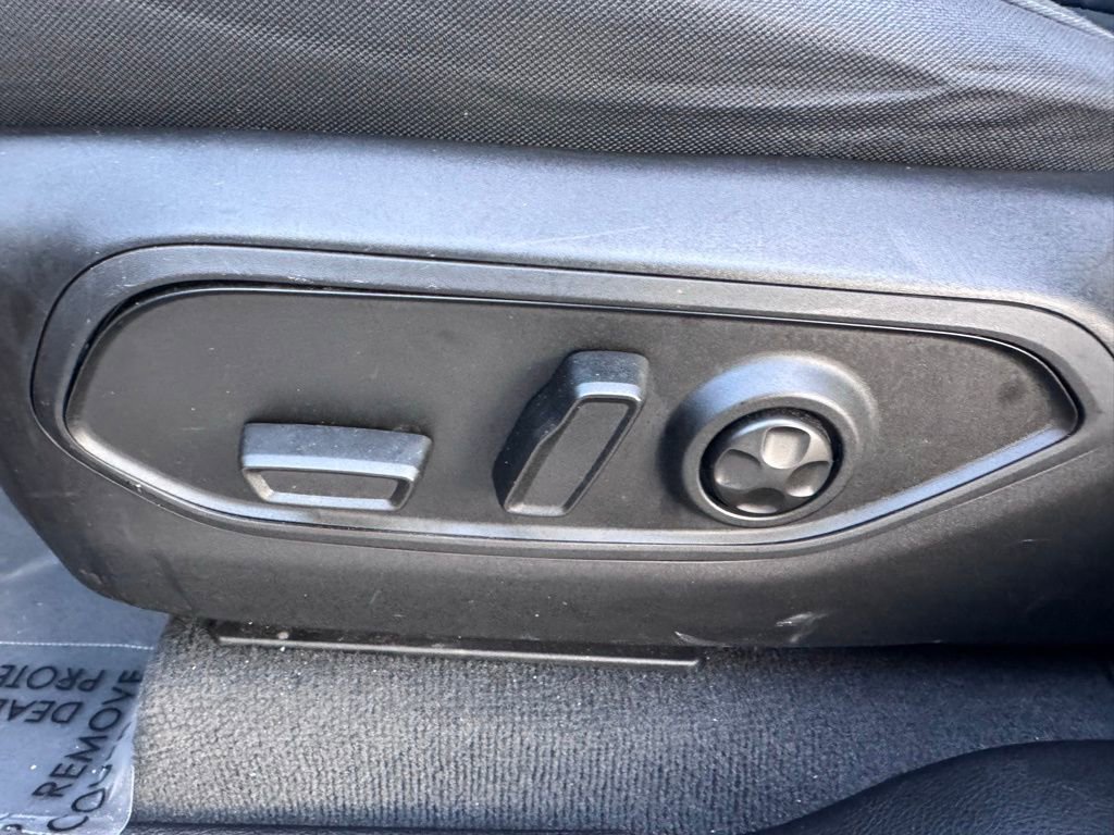 Used 2023 Jeep Grand Cherokee Laredo image 20