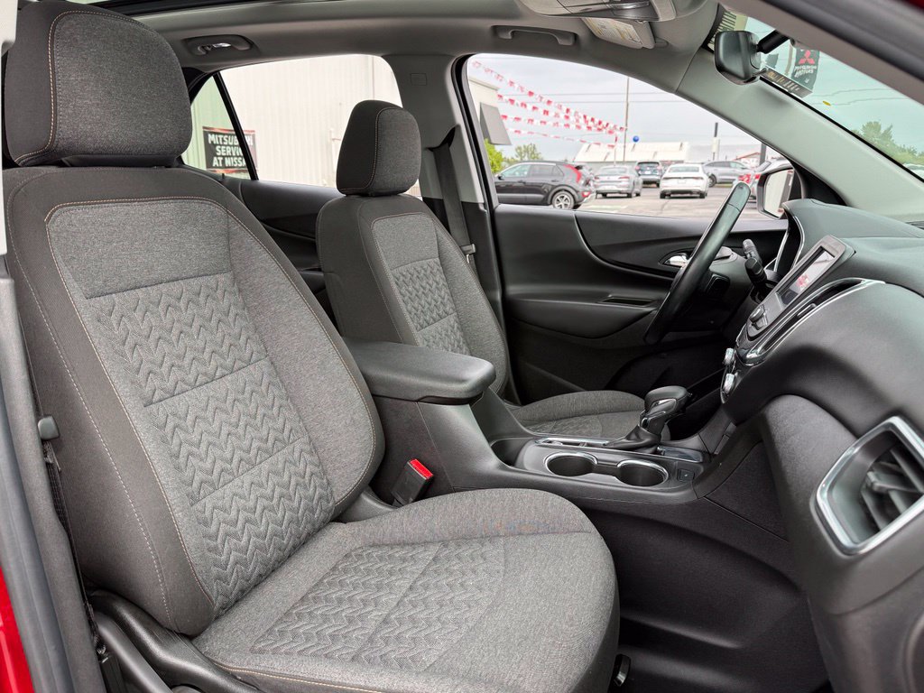 Used 2023 Chevrolet Equinox LT FWD image 26
