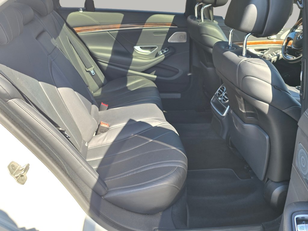 Used 2015 Mercedes-Benz S 550 4MATIC Sedan image 29