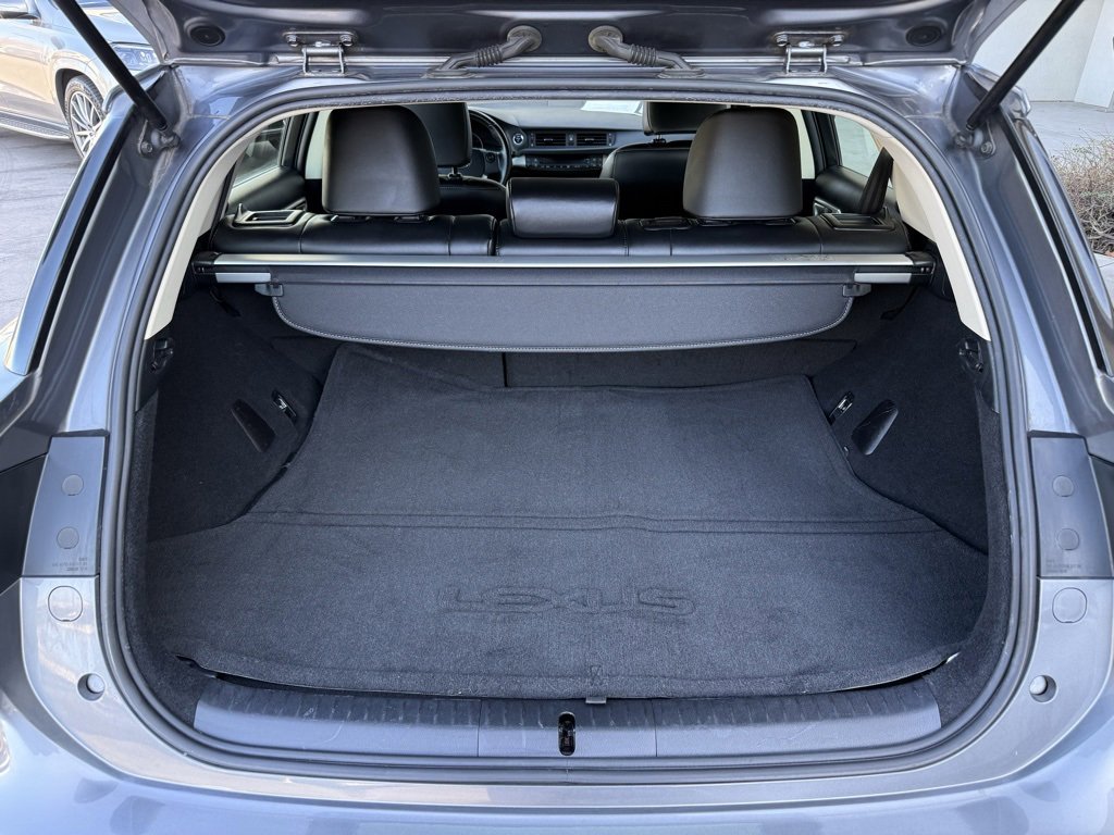 Used 2017 Lexus CT 200h image 20