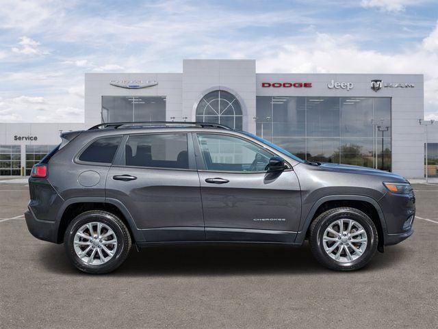 Certified 2022 Jeep Cherokee Latitude Lux w/ Sun & Sound Group AWD/4WD image 2