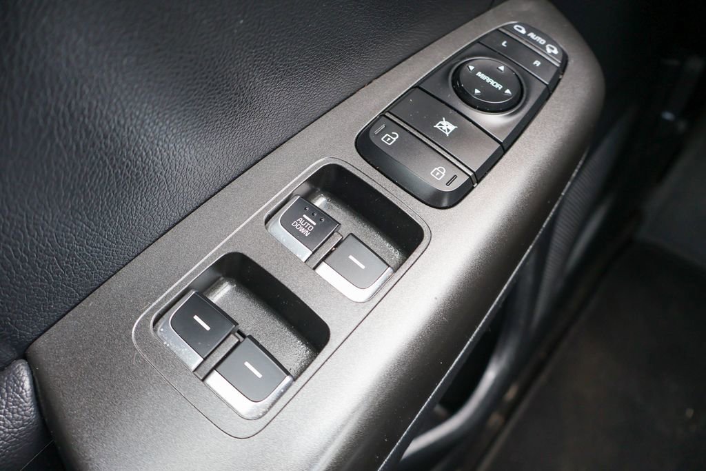 Used 2022 Kia Sportage LX w/ LX FWD Value Edition Package image 16