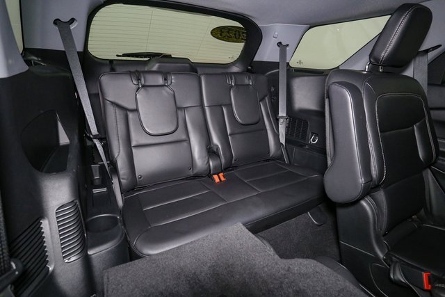 Used 2023 Ford Explorer XLT w/ Equipment Group 202A image 20