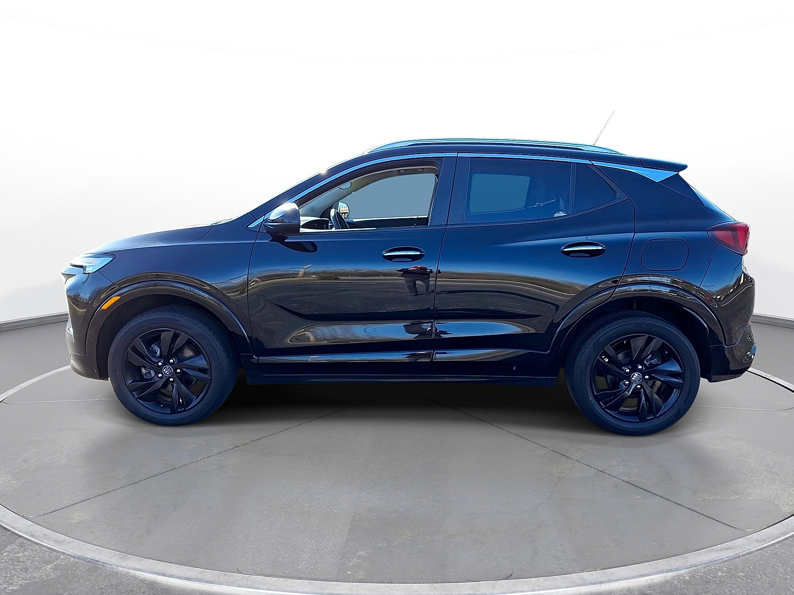Used 2024 Buick Encore GX Sport Touring AWD/4WD image 5