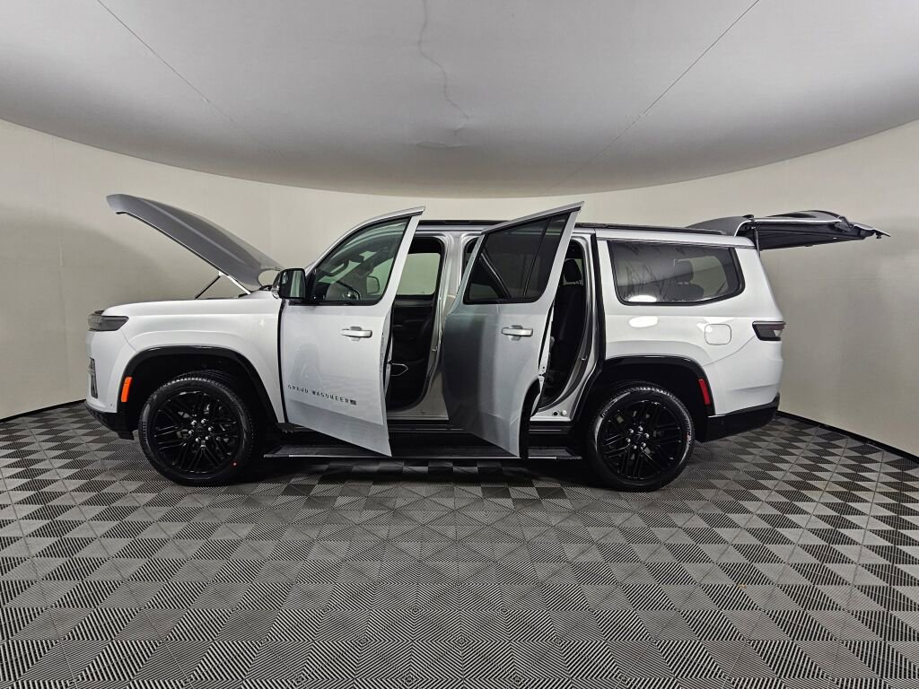 New 2026 Jeep Grand Wagoneer Limited image 17
