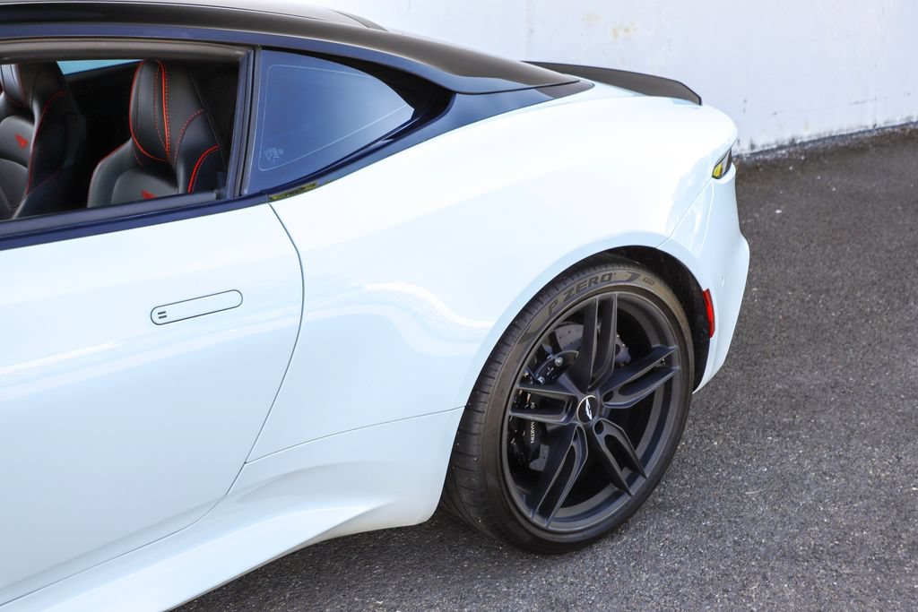 Used 2019 Aston Martin DBS Superleggera RWD image 64