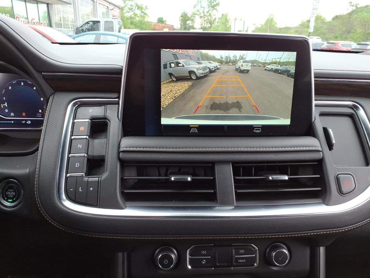 Used 2023 Chevrolet Suburban Premier RWD image 12