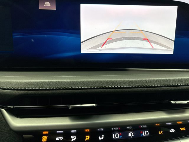 Used 2024 Cadillac XT4 Premium Luxury image 15