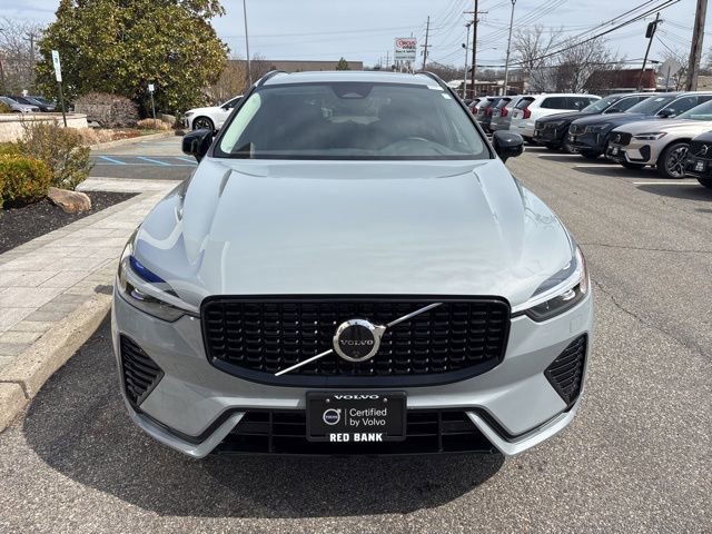 Used 2025 Volvo XC60 B5 Plus AWD/4WD image 8