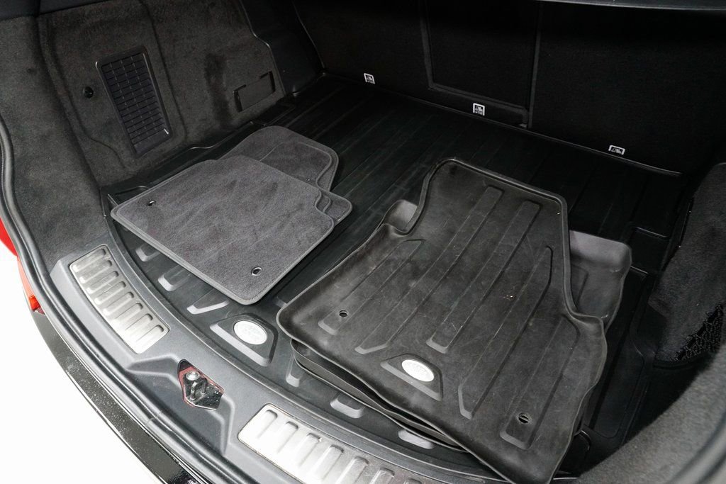 Used 2020 Land Rover Discovery Sport SE R-Dynamic image 31