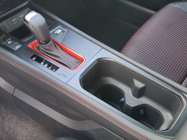 New 2025 Nissan Kicks SR w/ Illumination Package FWD image 16