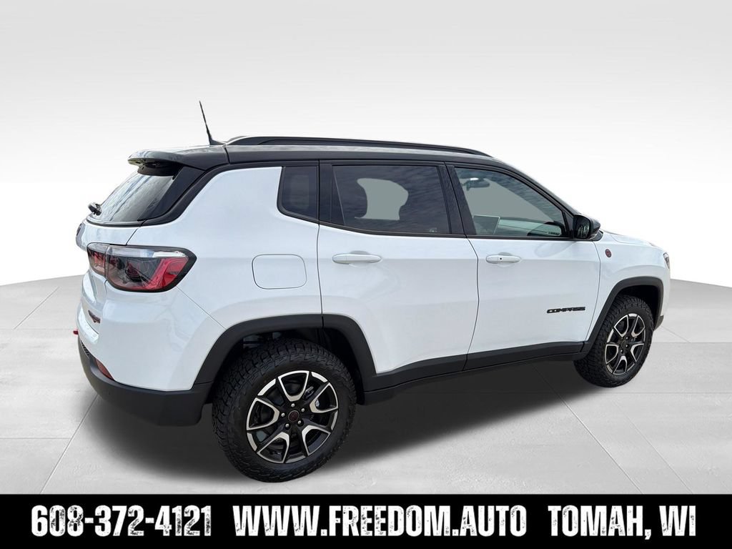 New 2026 Jeep Compass Trailhawk AWD/4WD image 8