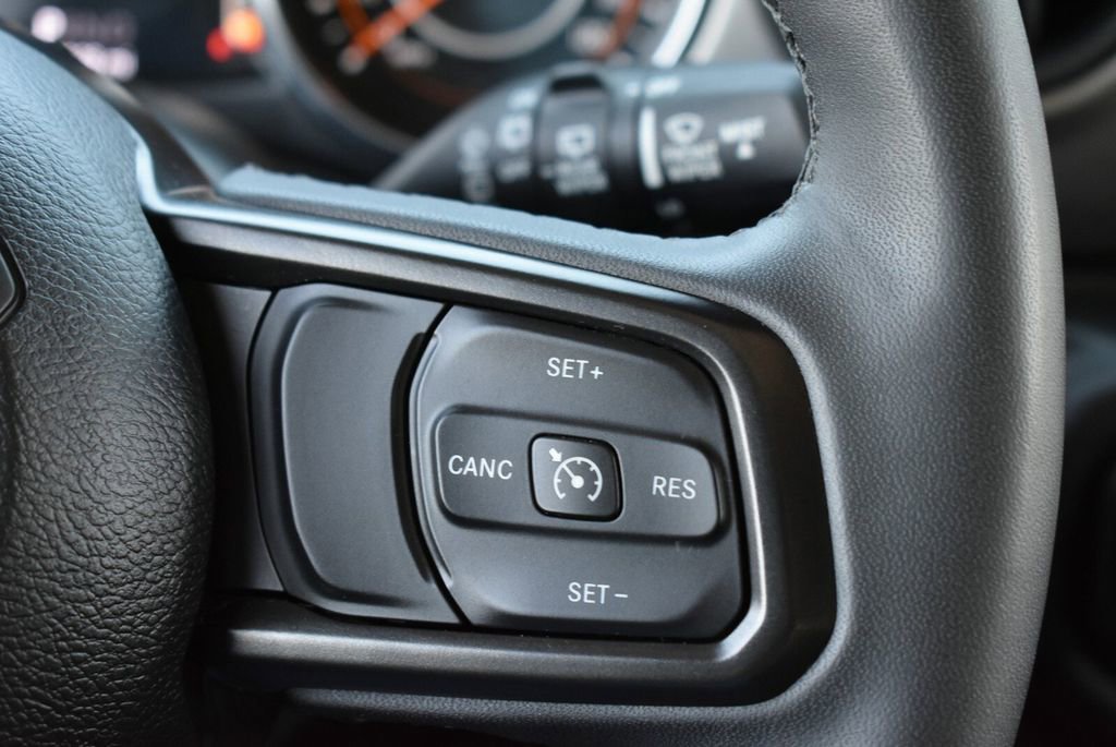 Used 2023 Jeep Wrangler Unlimited Sport AWD/4WD image 15