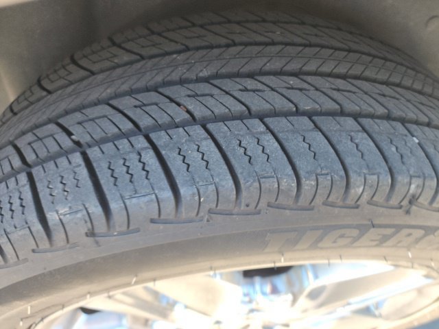 Used 2013 Ford Edge SEL FWD image 27
