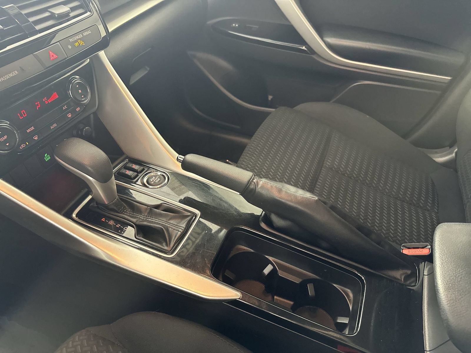 Used 2022 Mitsubishi Eclipse Cross LE AWD/4WD image 21